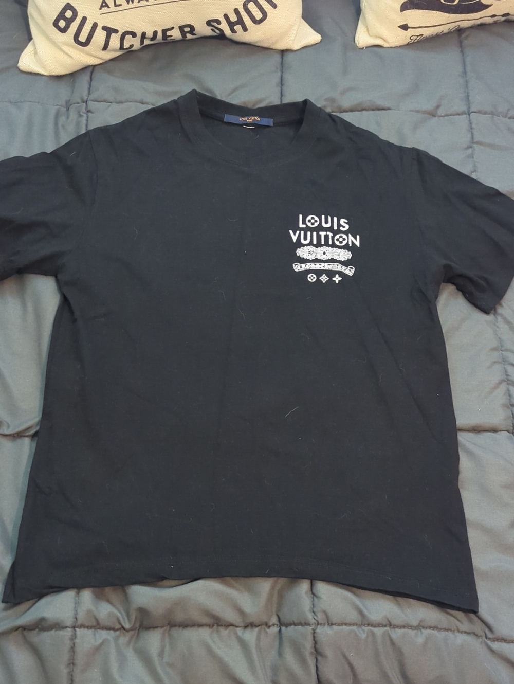 Louis Vuitton Cross Hearts Black T-Shirt Size M